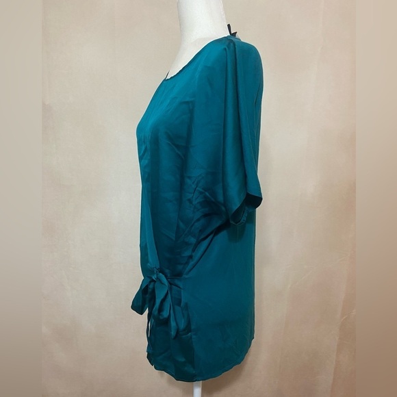 Lane Bryant women's 14/16 deep turquoise side tie front satin blouse NWT - Picture 2 of 5